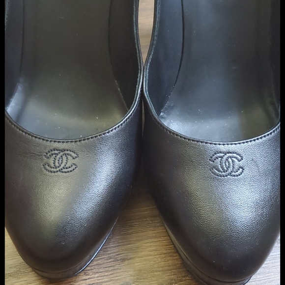 Chanel black pumps - Picture 5 of 12